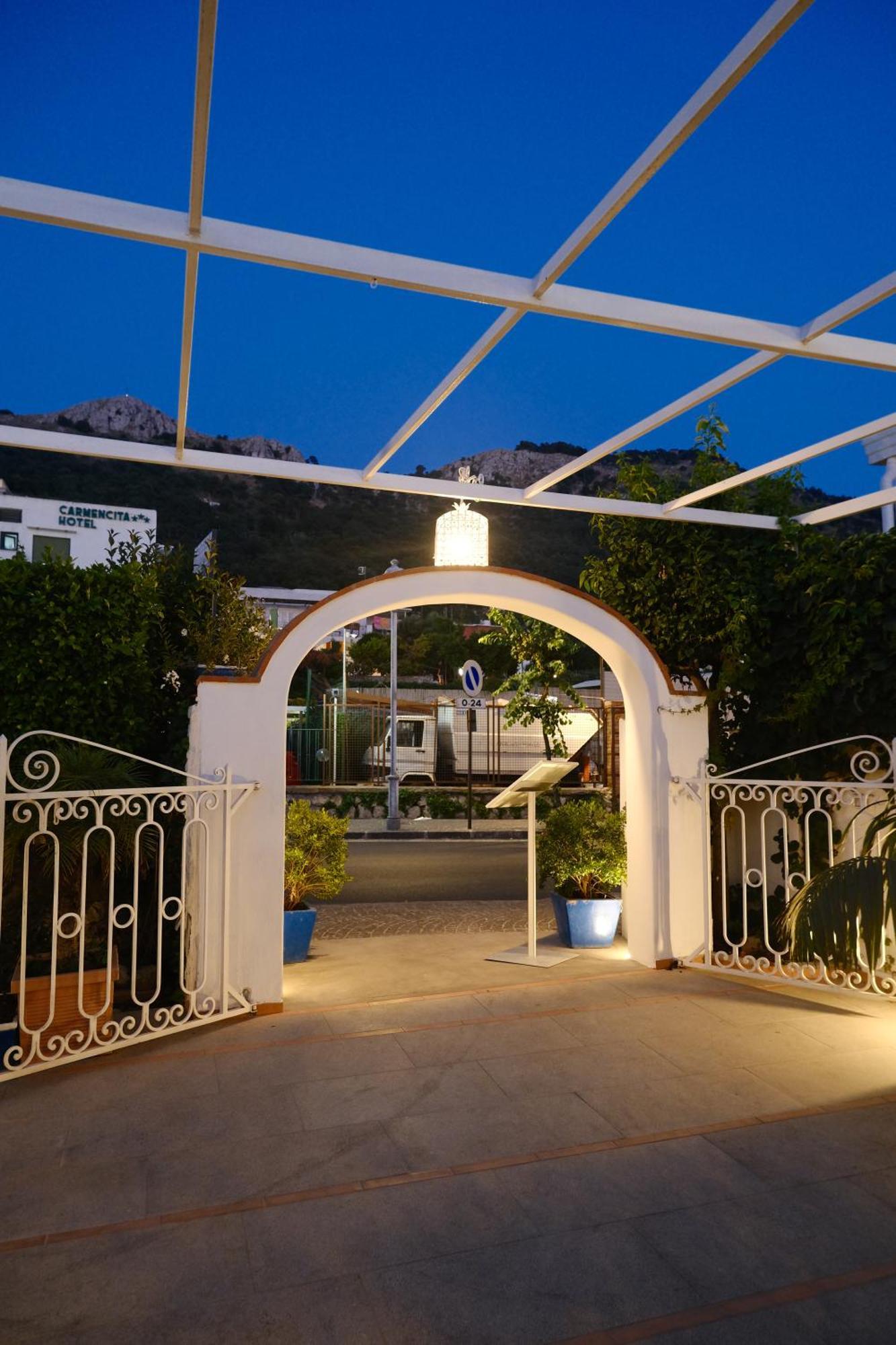 La Rondinella Suite Anacapri  Exterior photo